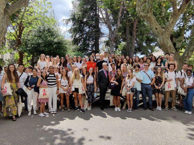 Photo de groupe étudiants internationaux